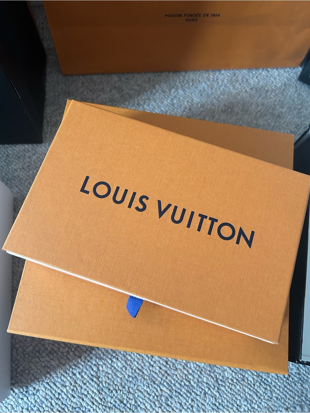 Authentic LV Wallet / mini bag box